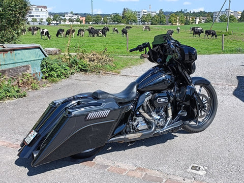 Magnus Stretched Saddlebags w/o Lids for Harley Davidson Touring 1993-2013 models