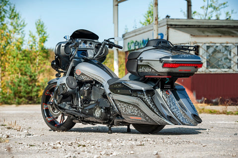 Billow set of stretched rear fender and saddlebags for Harley Davidson Touring 2014 up