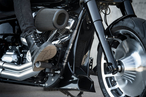 Sinner Line Radiator Cover for M8 Harley Davidson Softail models