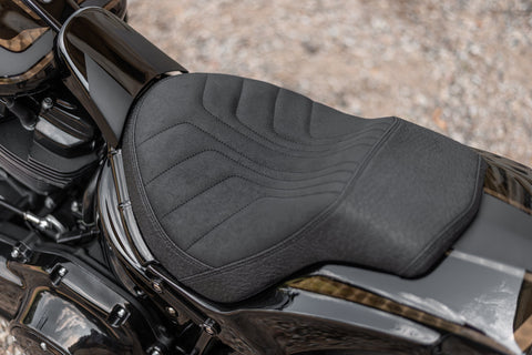 Seat For "Avenger" Rear Fender 2018-2025 "Basic"