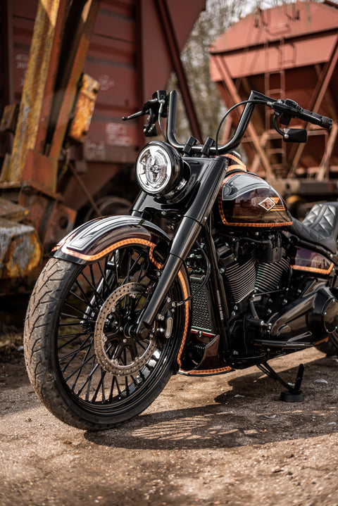 23” Front Wrap Fender 2018-2025 M8 Softail “Competition Series”