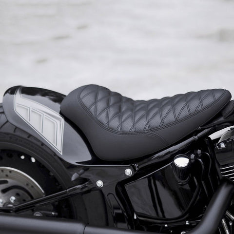 Short Bobber Softail Rear Fender and Seat Kit 2008-2017 “Short Oval”
